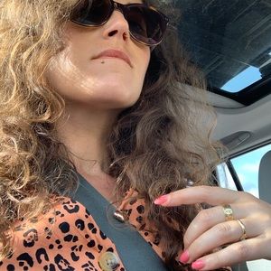 Meet your Posher, Sarah rose